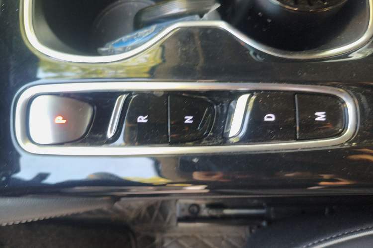 Used Buick Envision 2023 Encore S 652T Two-Wheel-Drive Luxury Model