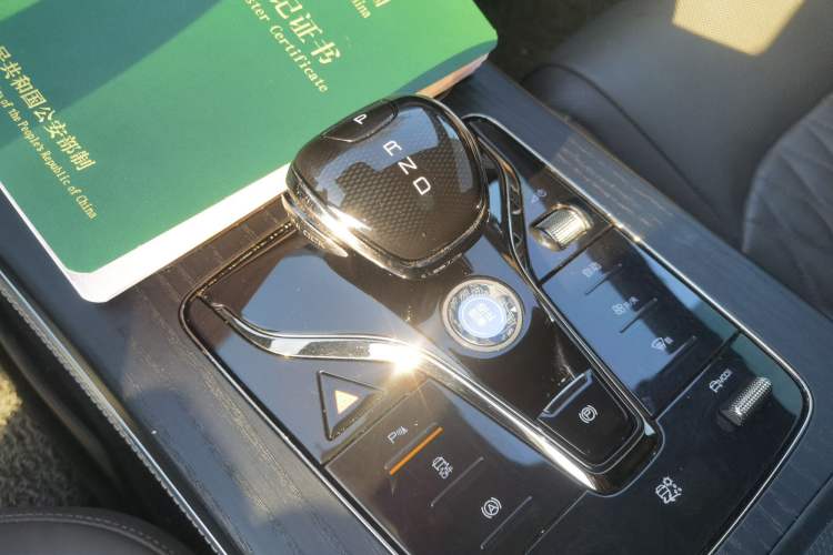 Used BYD Han 2023 DM-i Champion Edition 121KM Prestige Model Gear Lever