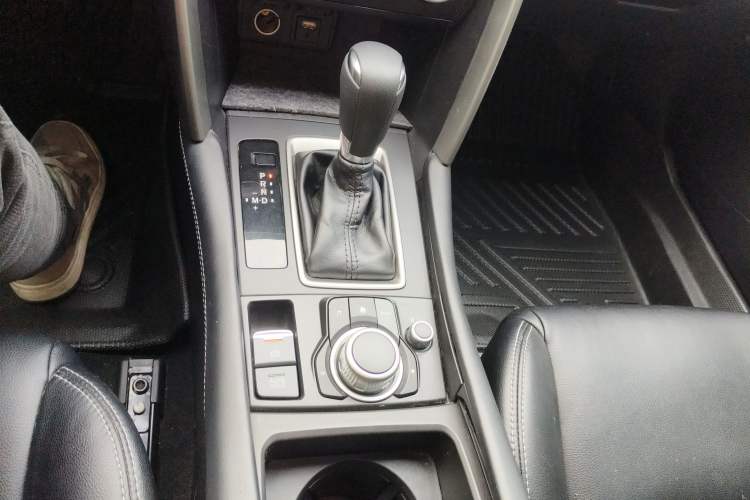 Used Mazda CX-4 2018 2.0L Automatic Two-Wheel Drive Blue Sky Dynamic Version China VI Standard