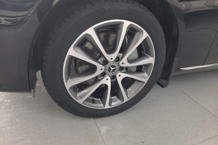 Used Mercedes-Benz E-Class 2019 E 300 L Luxury Model