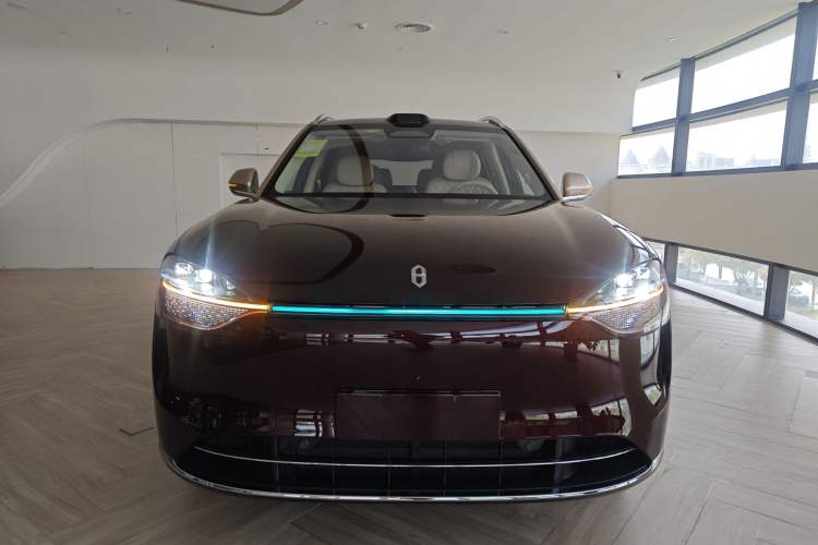 Used Hima AITO M9 2025 Extended-Range Ultra Version 52 kWh 6-Seater Front