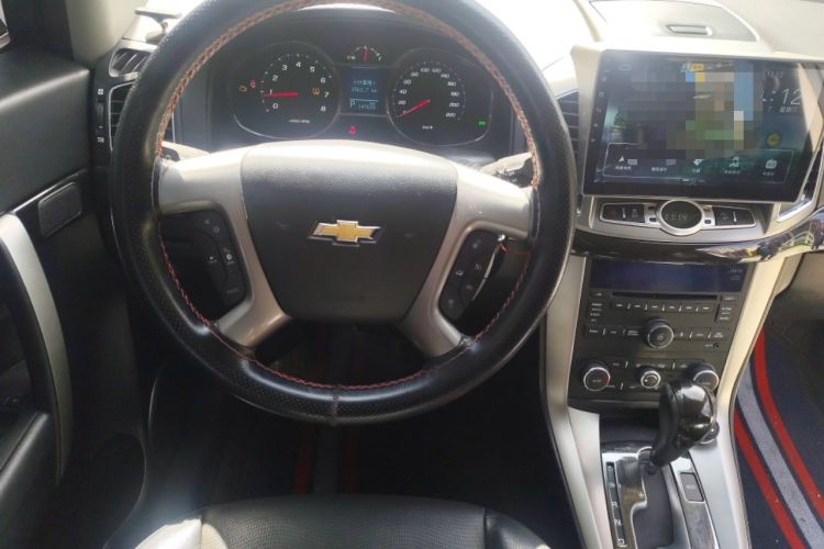 Used Chevrolet Captiva 2015 2.4L 4x4 Flagship Edition 7-Seater
