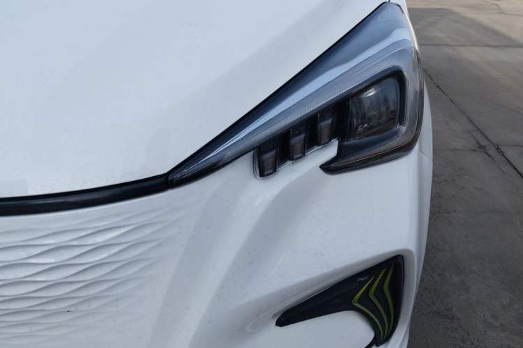 Used CHANGAN OSHAN Benni E-Star 2020 Heartbeat Edition NMC Lithium Left Front Headlight