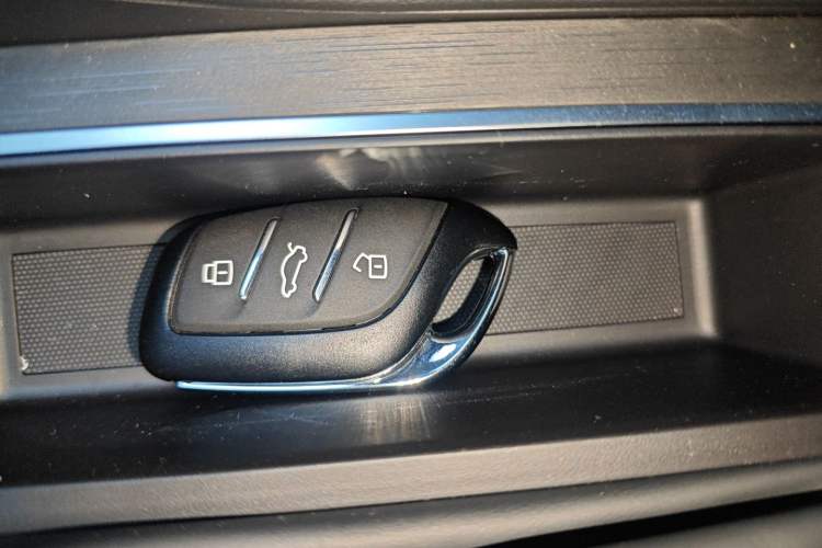 Used Roewe i5 2026 Model 1.5L CVT Luxury Version