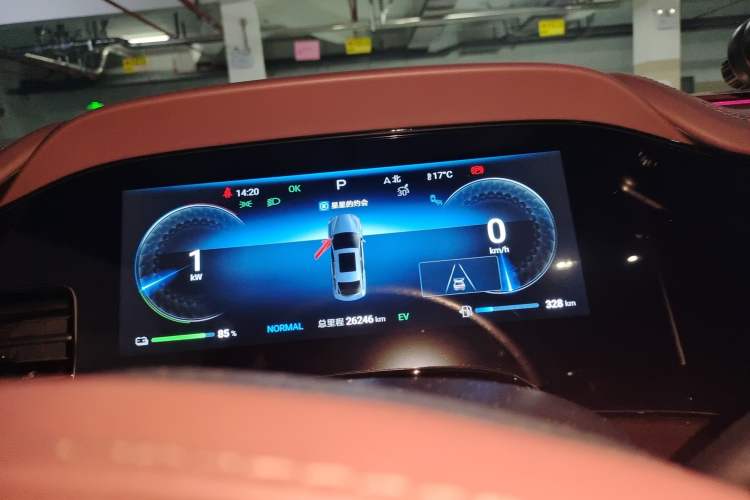 Used BYD Seal 2023 DM-i 1.5T 121km Prestige Model Odometer Close Up