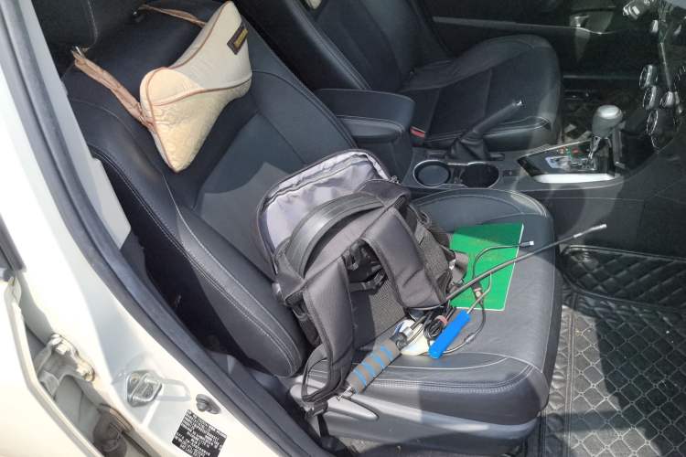 Used Toyota Corolla 2014 1.6L CVT GL-i Leather Edition Right Front Seat