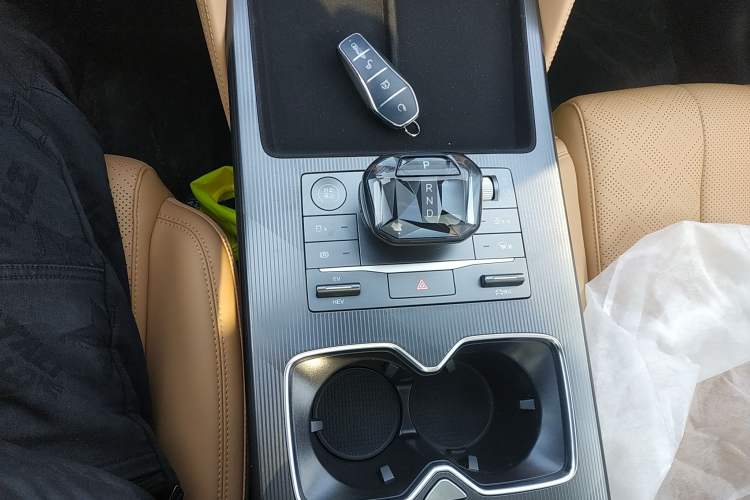 Used BYD Song L DM-i 2024 112 km Leading Edition
