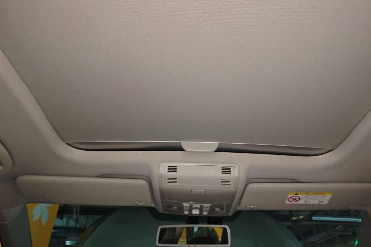 Used Volkswagen Golf 2016 230TSI Automatic Luxury Version Headliner