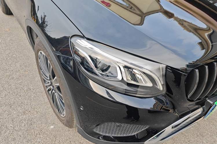 Used Mercedes-Benz GLC 2018 Facelift GLC 200 4MATIC Right Front Headlight