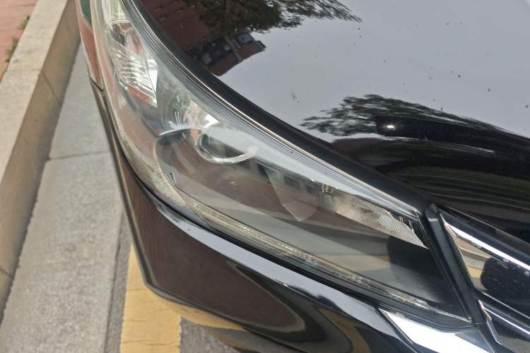 Used Honda Accord 2015 2.0L LXS Elite Edition Right Front Headlight