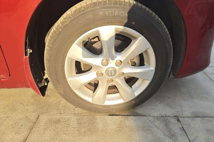 Used Nissan Tiida 2011 1.6L CVT Luxury Edition
