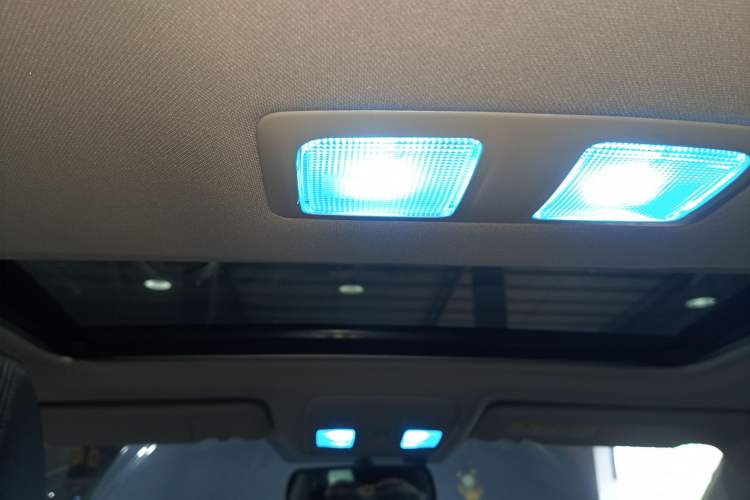 Used Mazda Atenza 2015 2.0L Blue Sky Luxury Edition Headliner