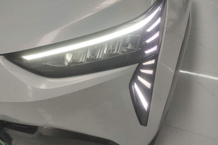 Used AION Y 2021 70 Intelligent Edition Left Front Headlight