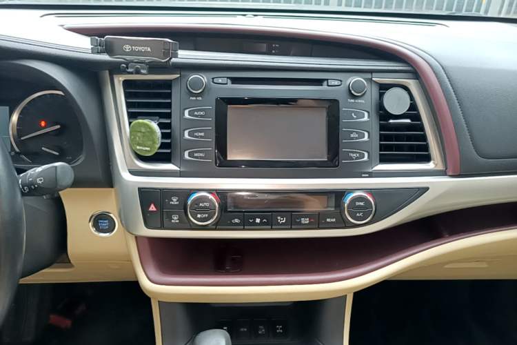 Used Toyota Highlander 2015 2.0T Four-Wheel Drive Luxury Edition 7-Seater
