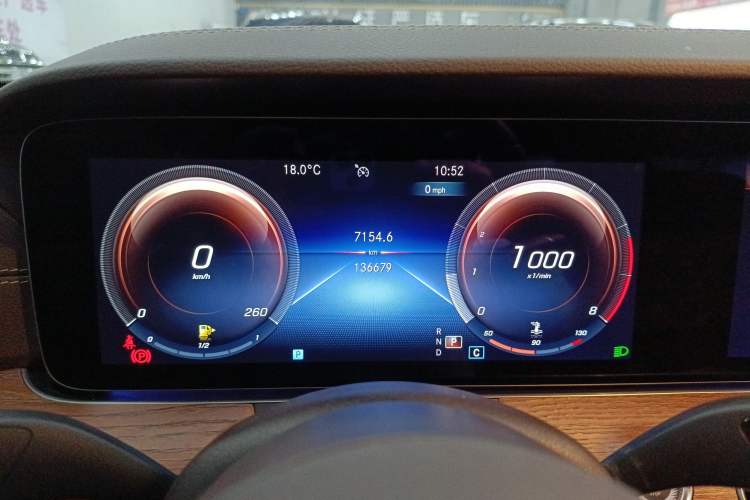 Used Mercedes-Benz E-Class 2022 Updated E 260 L Instrument Cluster