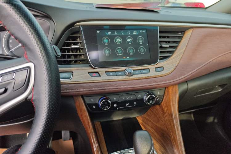 Used Buick GL6 2019 18T 6-Seater Connected Luxury Version China VI Standard