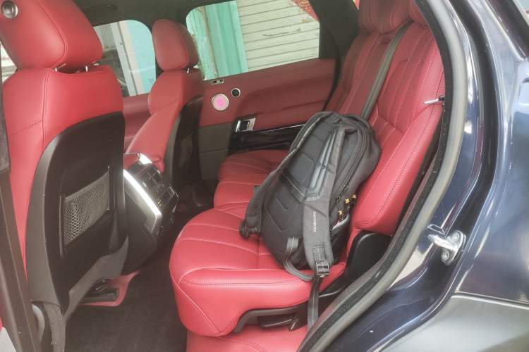 Used Land Rover Range Sport 2014 3.0 SC V6 HSE Left Rear Seat