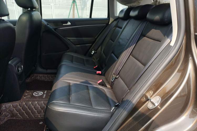 Used Volkswagen Tiguan 2015 1.8TSI Automatic Two-Wheel Drive Luxury Model Left Rear Seat