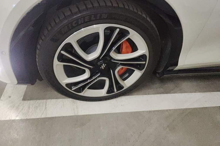 Used IM LS7 2024 90 kWh Max Elite Rear-Drive Version
