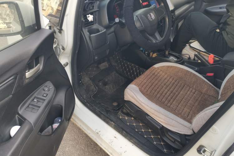 Used Honda Fit 2014 1.5L LX CVT Comfort Model
