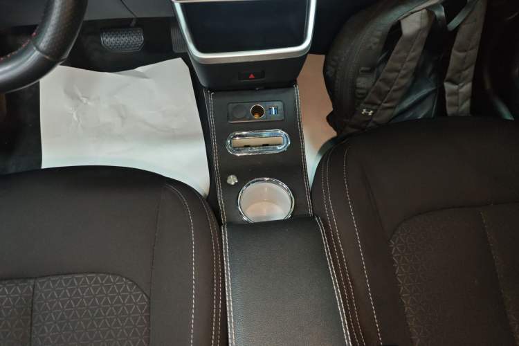 Used NETA V 2021 Standard Range Entertainment Version – Upgraded Model