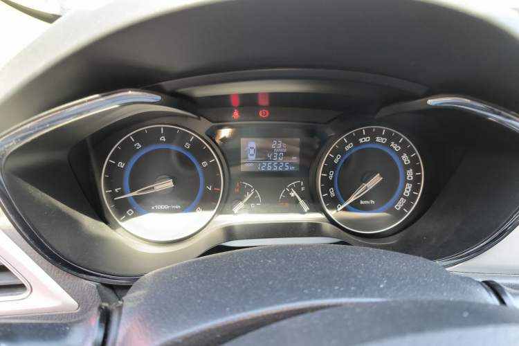 Used Changan Alsvin V7 2016 1.6L Manual Enjoyment Model China V Standard
