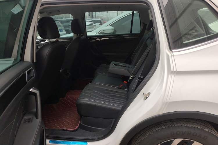 Used Volkswagen Tiguan L 2024 300TSI Automatic Two-Wheel Drive Smart Edition