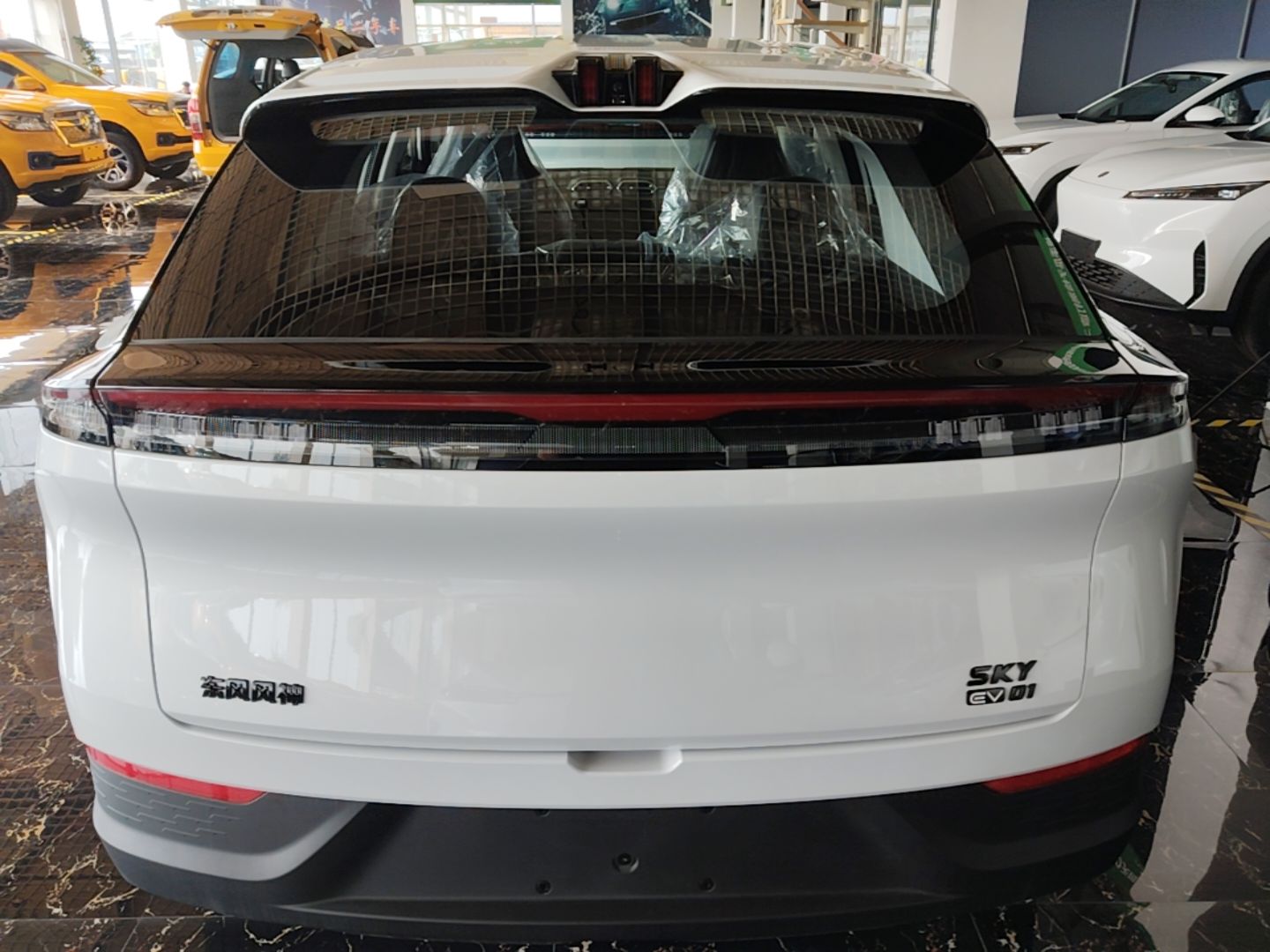 Dongfeng Aeolus SKY EV01 2025 530 km AIR Elite Edition — снимка 5