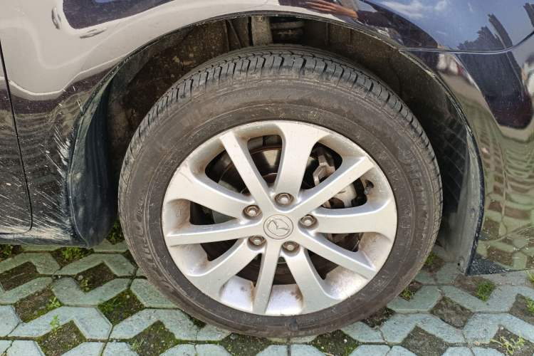 Used Mazda 6 2013 2.0L Automatic Fashion Edition Right Front Wheel Hub