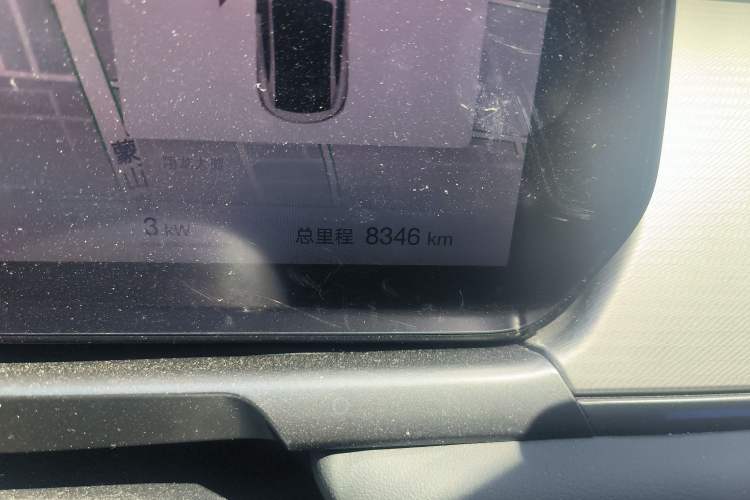 Used BYD Song L EV 2025 Intelligent Driving Version 662 km LiDAR Excellence Edition Odometer Close Up