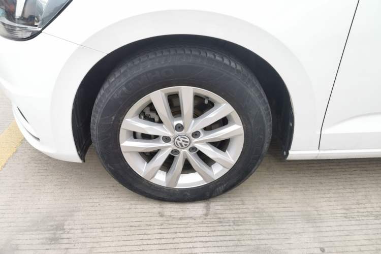 Used Volkswagen Touran 2018 Volkswagen Touran L 280TSI DSG Comfort Edition 7 Seats China VI Standard
