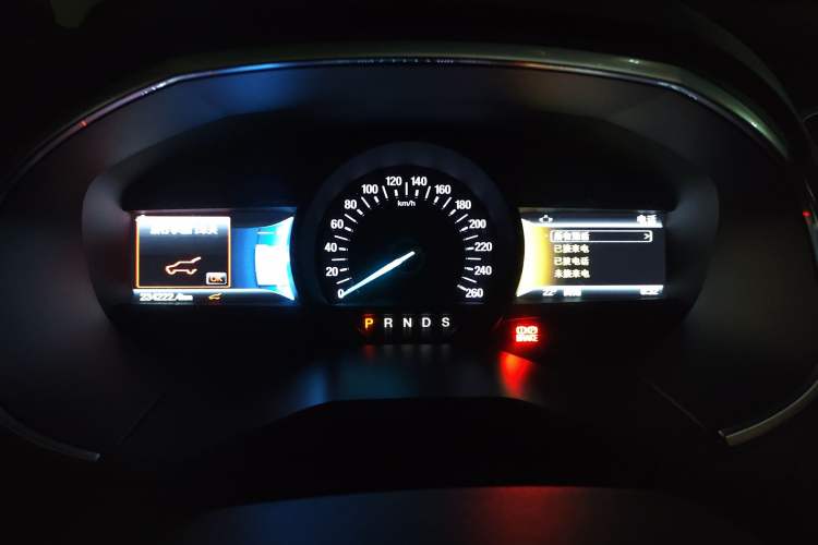 Used Ford Edge 2016 EcoBoost 245 Two-Wheel-Drive Titanium 7-Seater