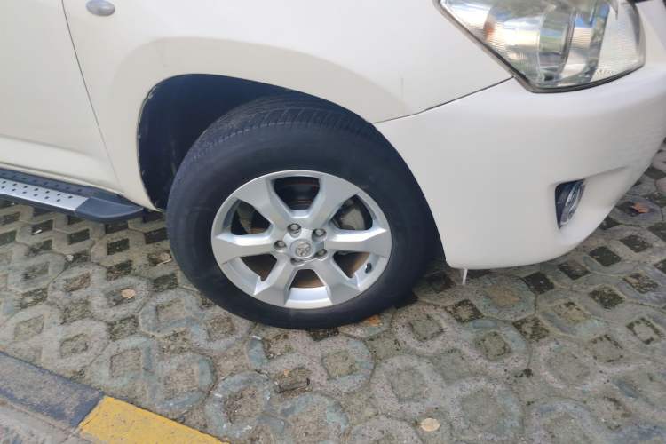 Used Toyota RAV4 2009 2.0L Automatic Luxury Edition