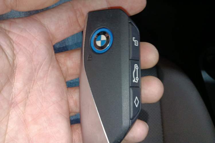 Used BMW iX 2022 xDrive40
