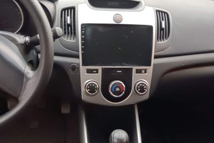 Used Kia Forte 2014 1.6L MT GL