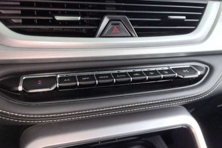 Used Geely Auto Vision X6 2020 1.4T CVT Luxury Edition
