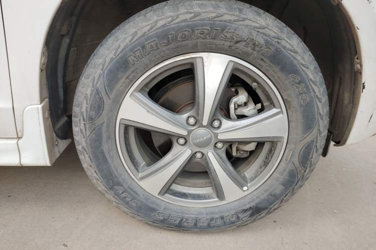 Used Haval H6 2016 Upgraded Model 1.5T Automatic Two-Wheel Drive Elite Version
