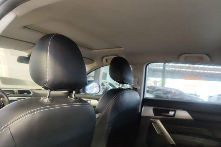 Used Haval H2 2017 Red-Label 1.5T Manual Two-Wheel Drive Comfort Model
