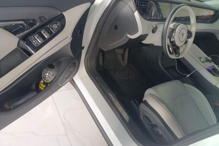 Used VOYAH FREE 2025 318 318 km Rear-Drive Touring Edition
