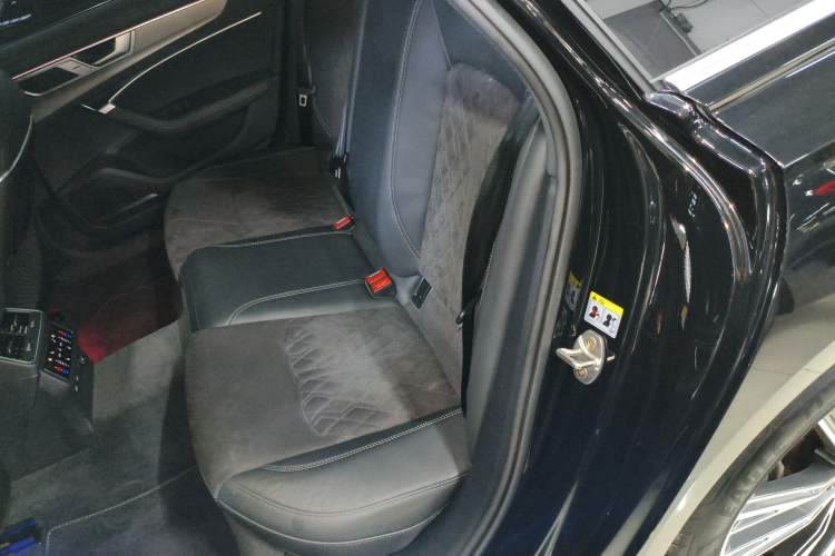 Used Audi A6L 2023 Updated 55 TFSI quattro Prestige Dynamic Edition