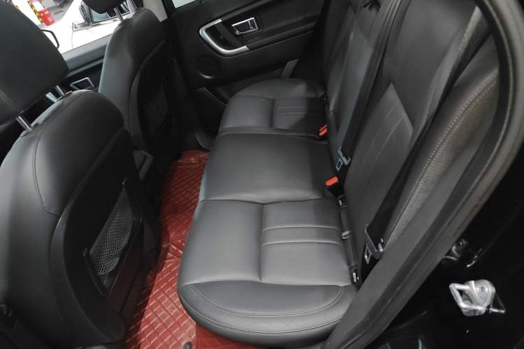 Used Land Rover Discovery Sport 2018 240 PS SE Version