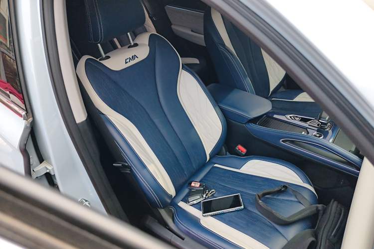 Used Geely Auto Monjaro L 2022 1.5T Leishen Hi·F Plug-in Hybrid Super Xun Right Front Seat