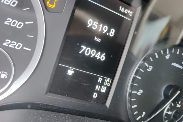 Used Mercedes-Benz Vito 2021 2.0T Elite Version 7 Seats
