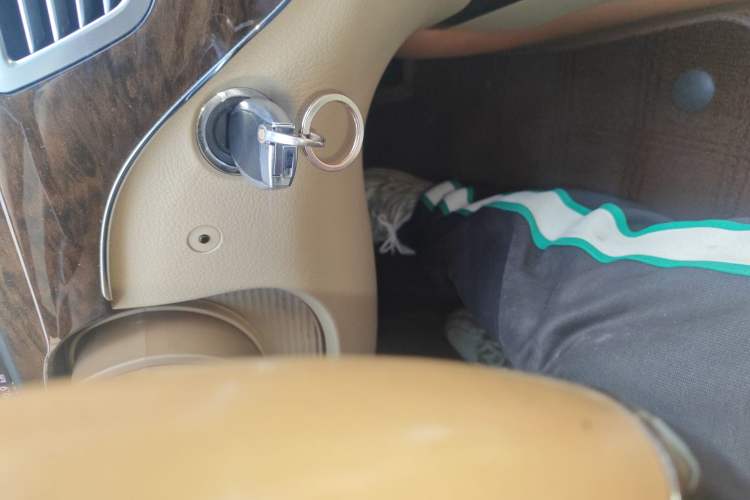 Used Mercedes-Benz S-Class 2012 S 300 L Business Standard Model