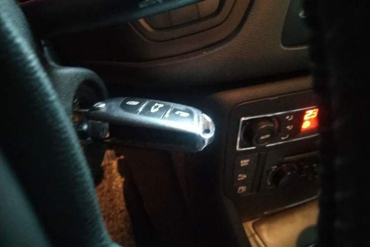 Used Citroen C5 2012 2.3L Automatic Zunyu Version Vehicle Key