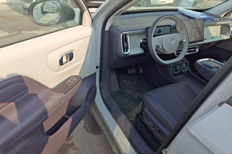 Used Leapmotor B10 2025 510 Joyful Edition
