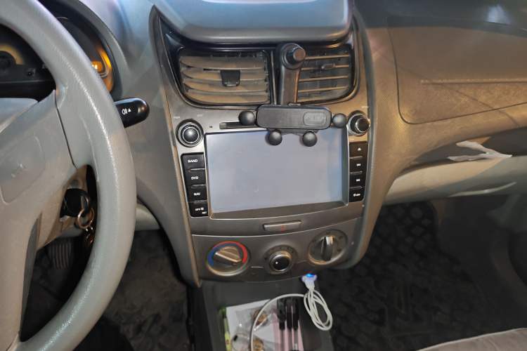 Used Chevrolet Sail 2013 Sedan 1.2L Manual Fashionable Happiness Edition
