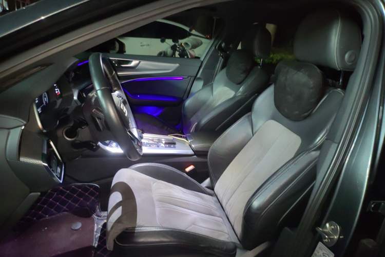 Used Audi A6L 2019 40 TFSI Luxury Dynamic Model
