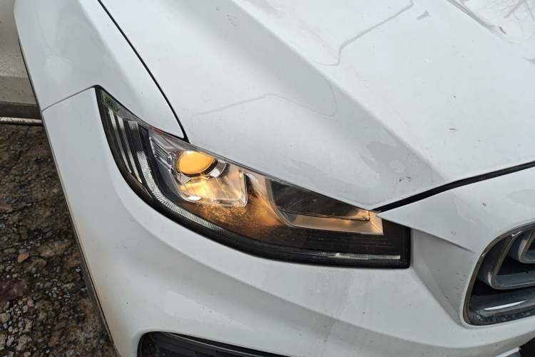 Used Geely Auto Emgrand X7 Sport 2020 1.8TD DCT Smart Connect PRO Right Front Headlight