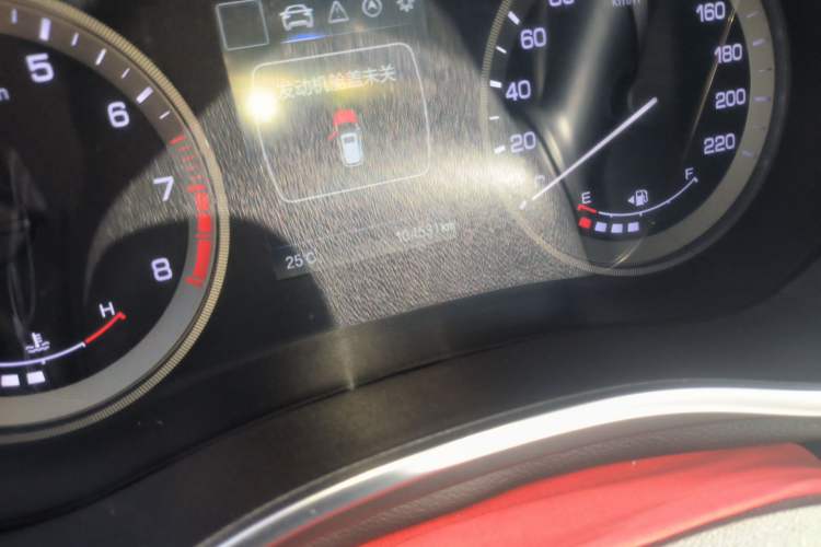 Used CHANGAN CS55 2017 1.5T Manual Colorful Edition Odometer Close Up